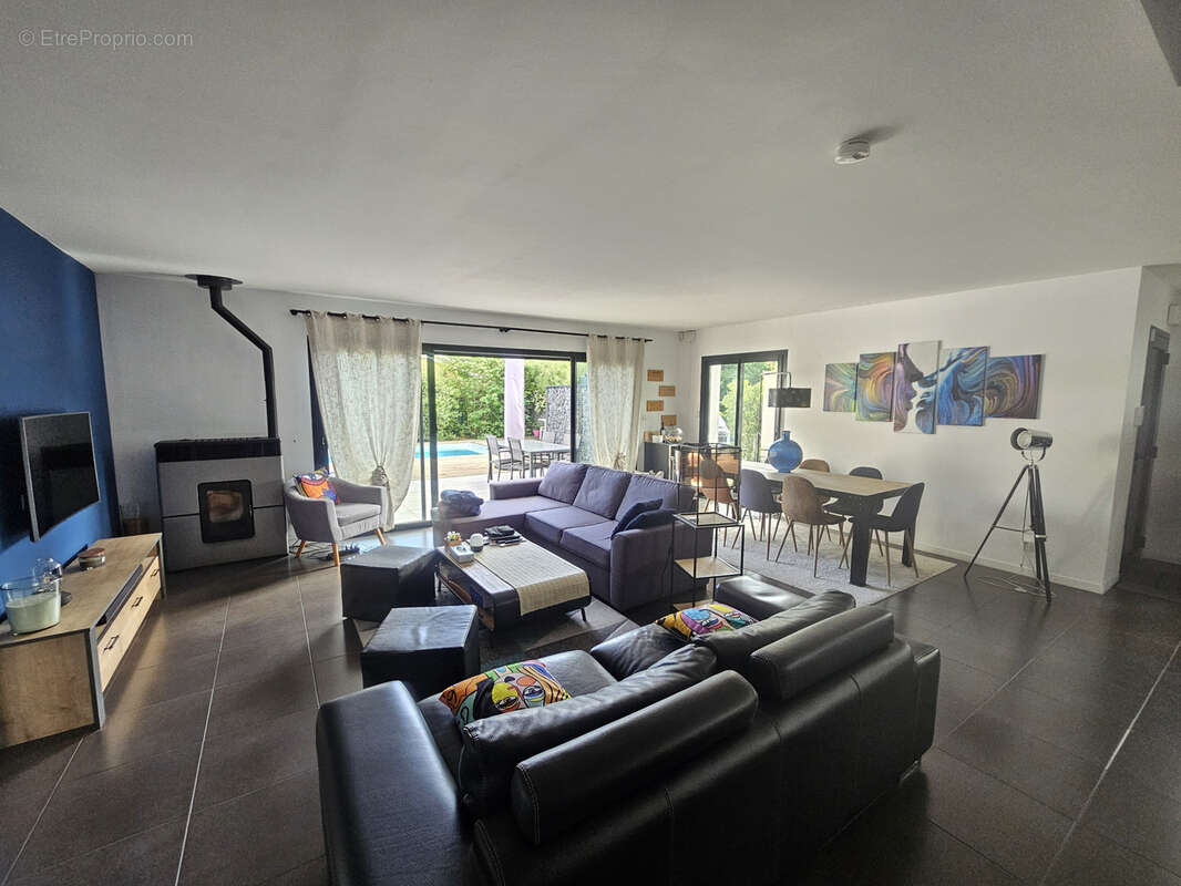 Maison familiale avec piscine à Avensan - photo 4