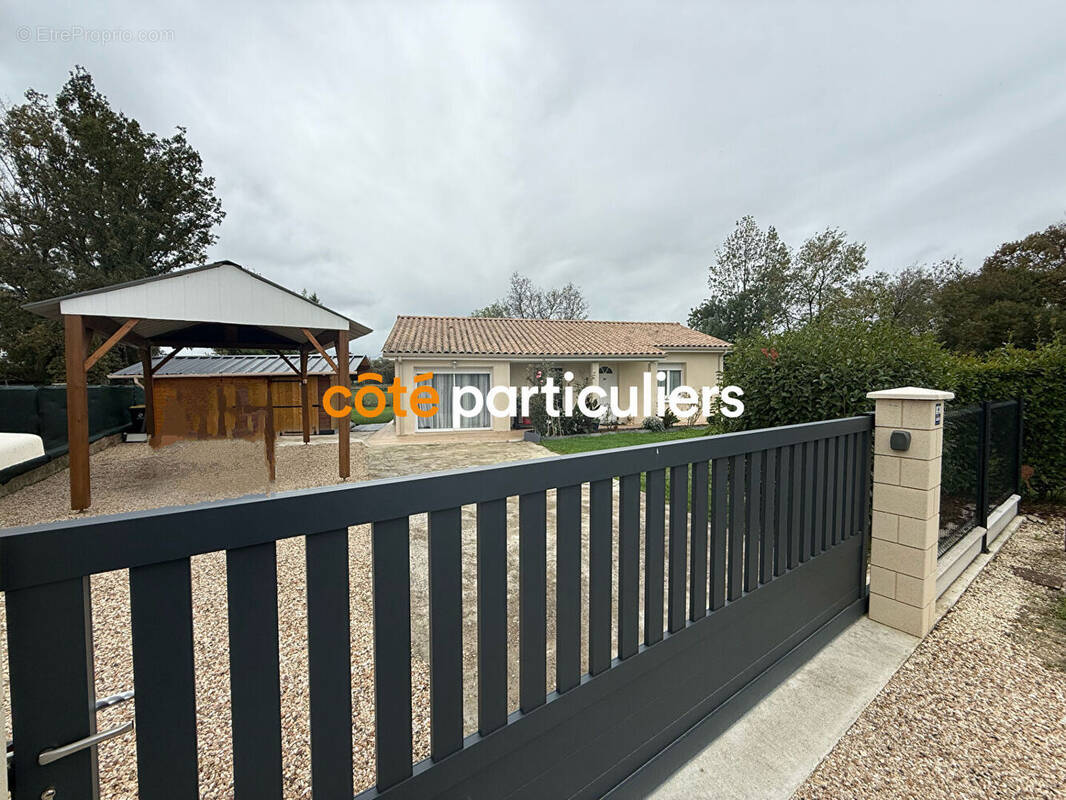 Maison à CAMPS-SUR-L&#039;ISLE