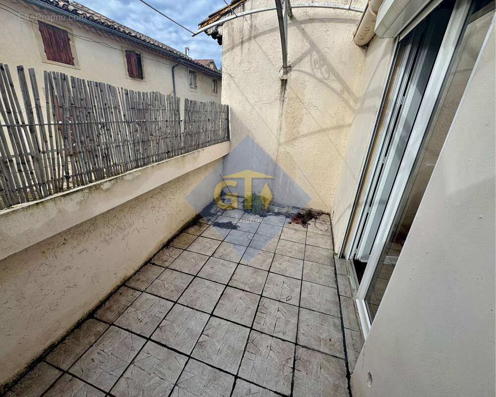 Maison à LAUDUN-L'ARDOISE