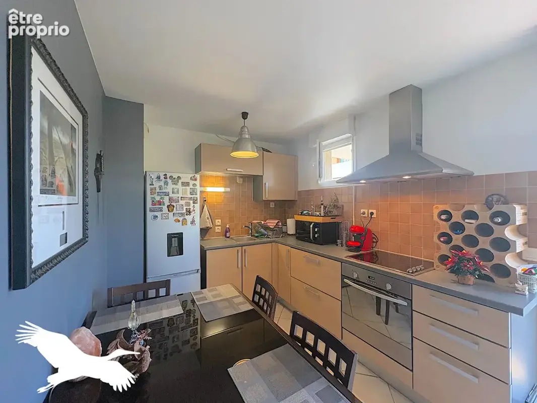 A VENDRE - Secteur Mazargues, Appartement 2 pièces de 40m² avec terrasse et Garage en SUS. - photo 2