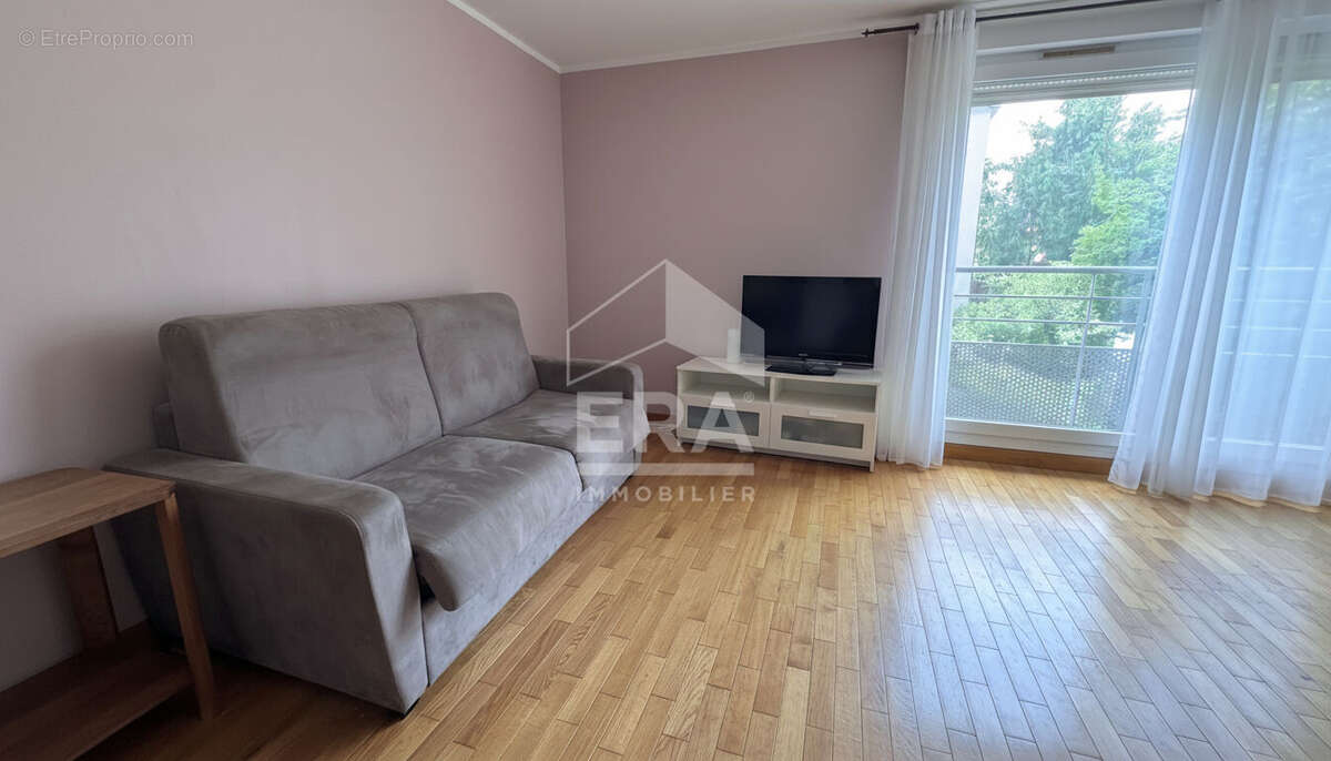 Appartement à BUSSY-SAINT-GEORGES
