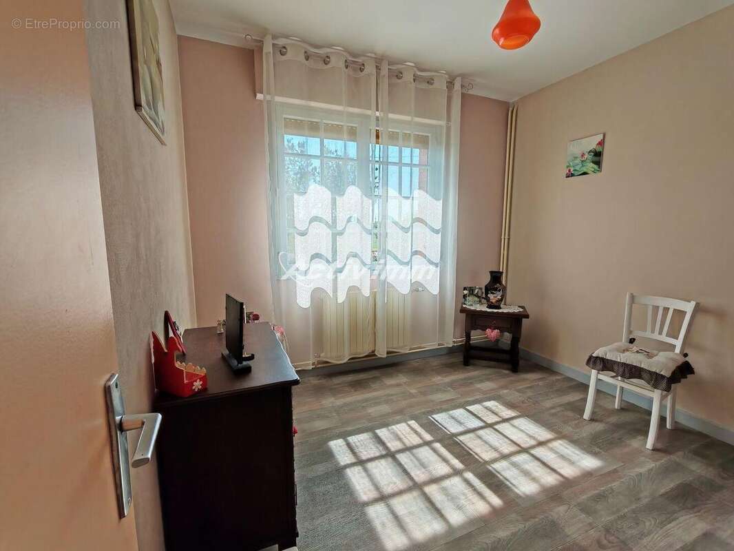 4288 34 - Maison à HESDIN