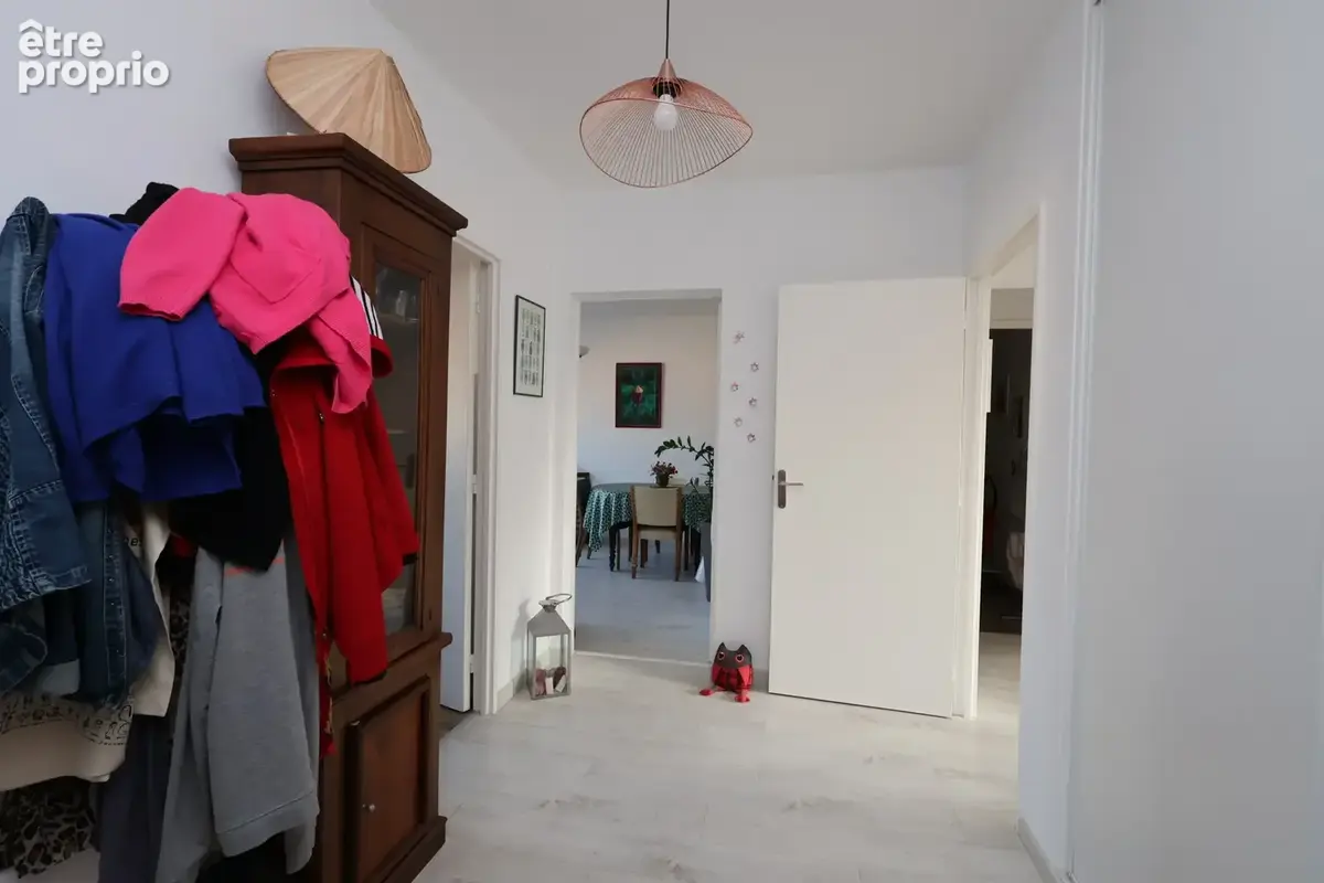 Le ban st martin appartement f3 sans travaux dernier etage avec cave et parking - photo 9