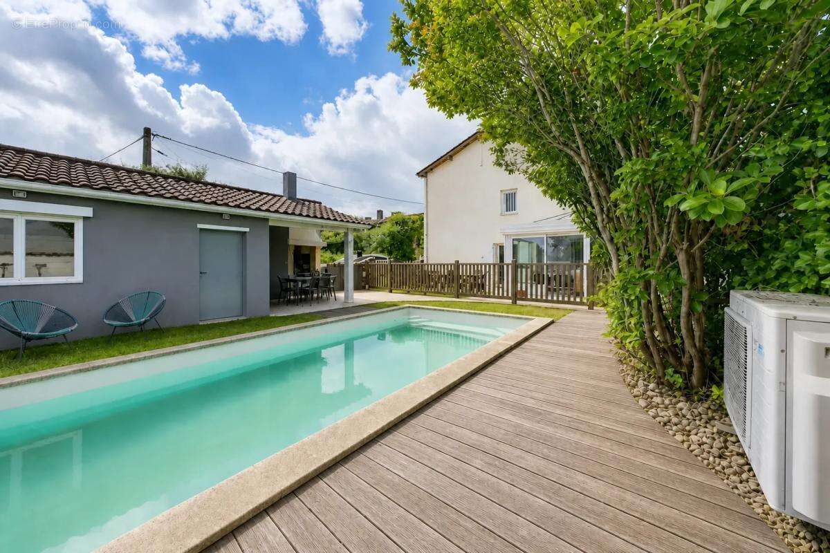Maison à IZON