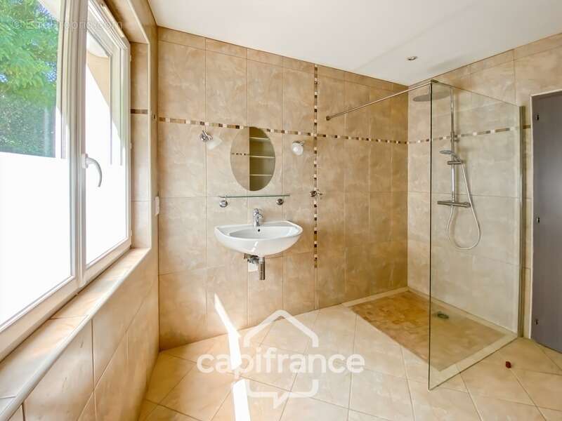 Maison d'environ 81 m² avec sous-sol aménageable de 40 m2 et son jardin de 418 m² – Crozes-Hermitage (26) - photo 17
