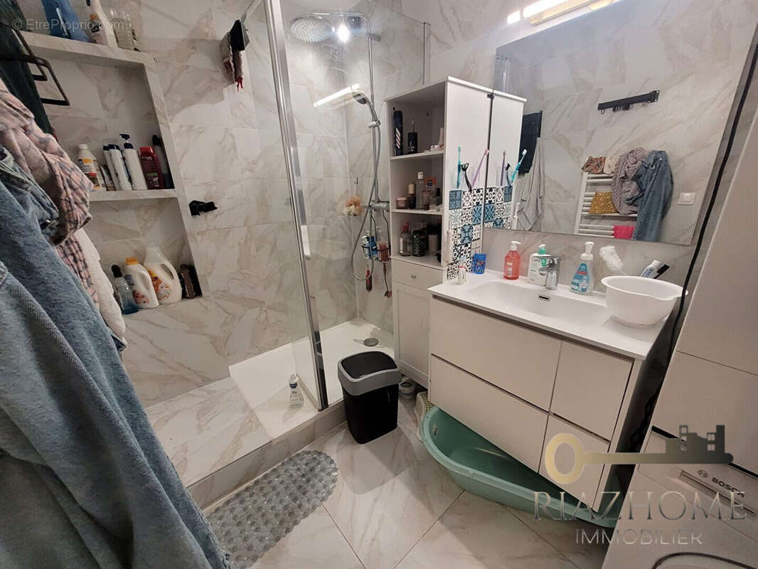 Appartement à LE BOURGET