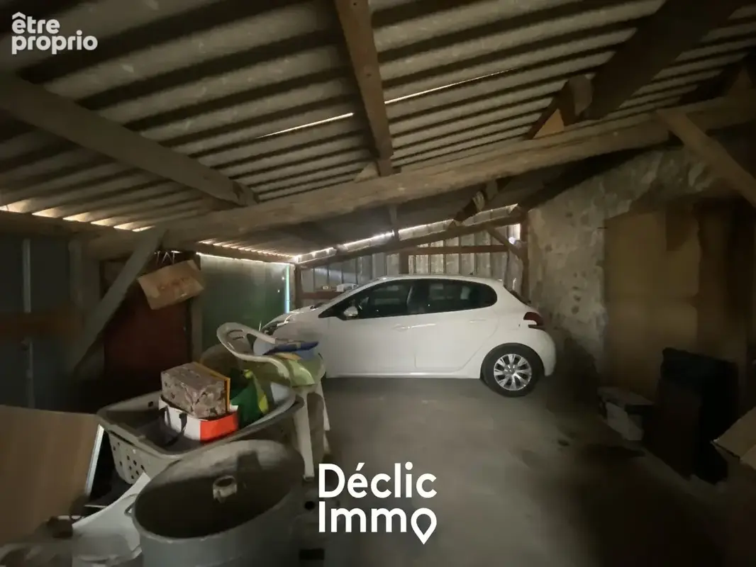 Breuil-Magné - Maison avec jardin et garage - photo 8