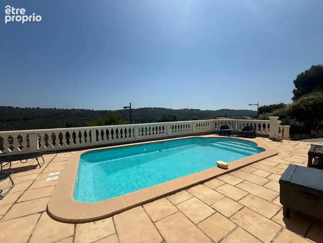 Sur les hauteurs de Carnoux : Villa type 5 avec piscine - photo 15