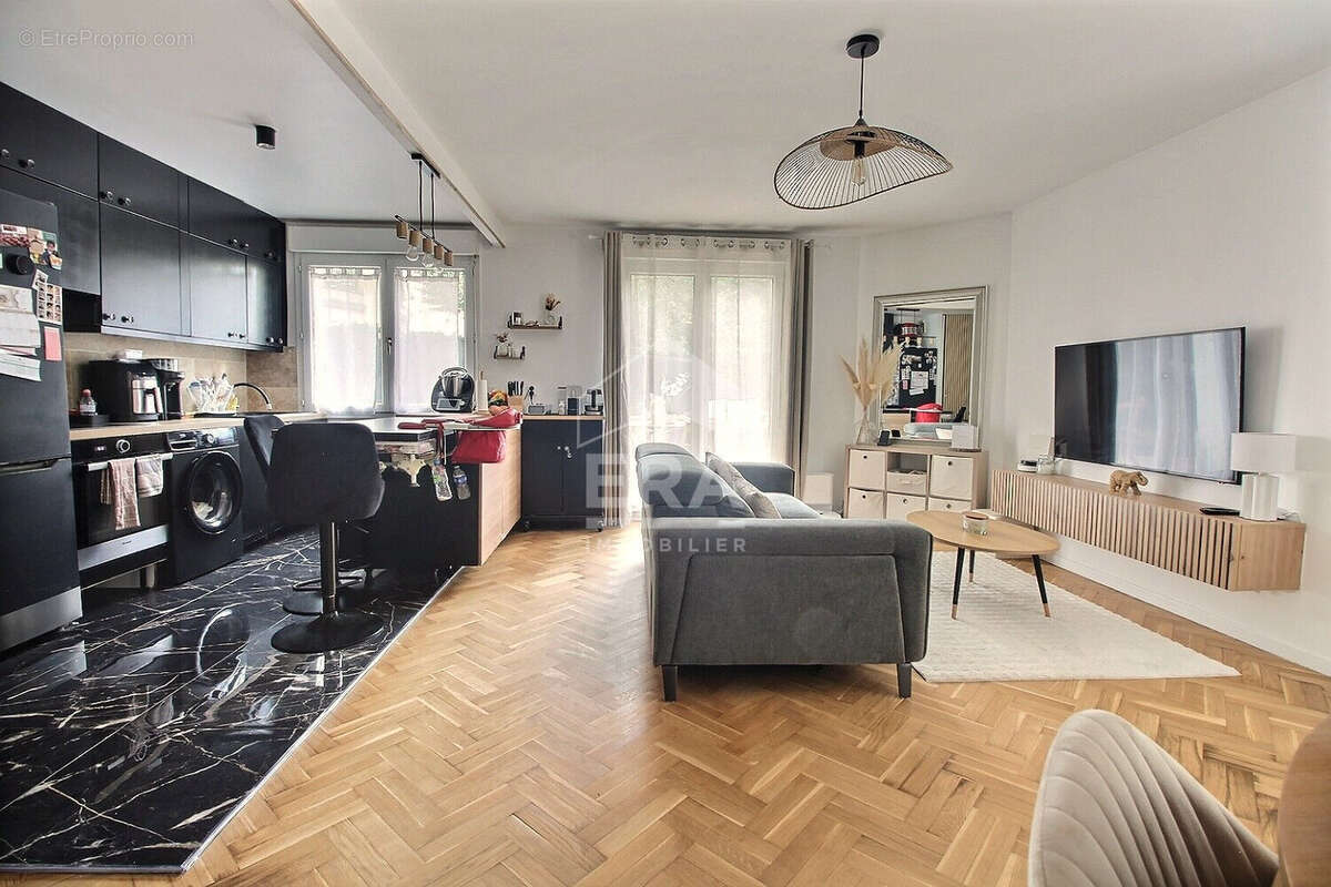 Appartement à LE PLESSIS-ROBINSON