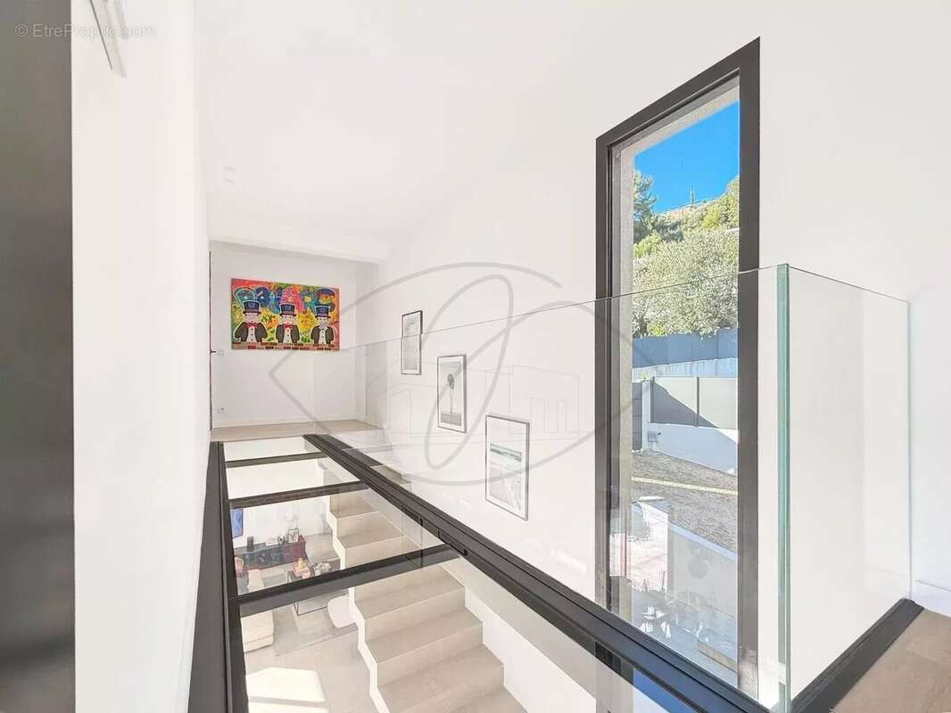 Appartement à FALICON