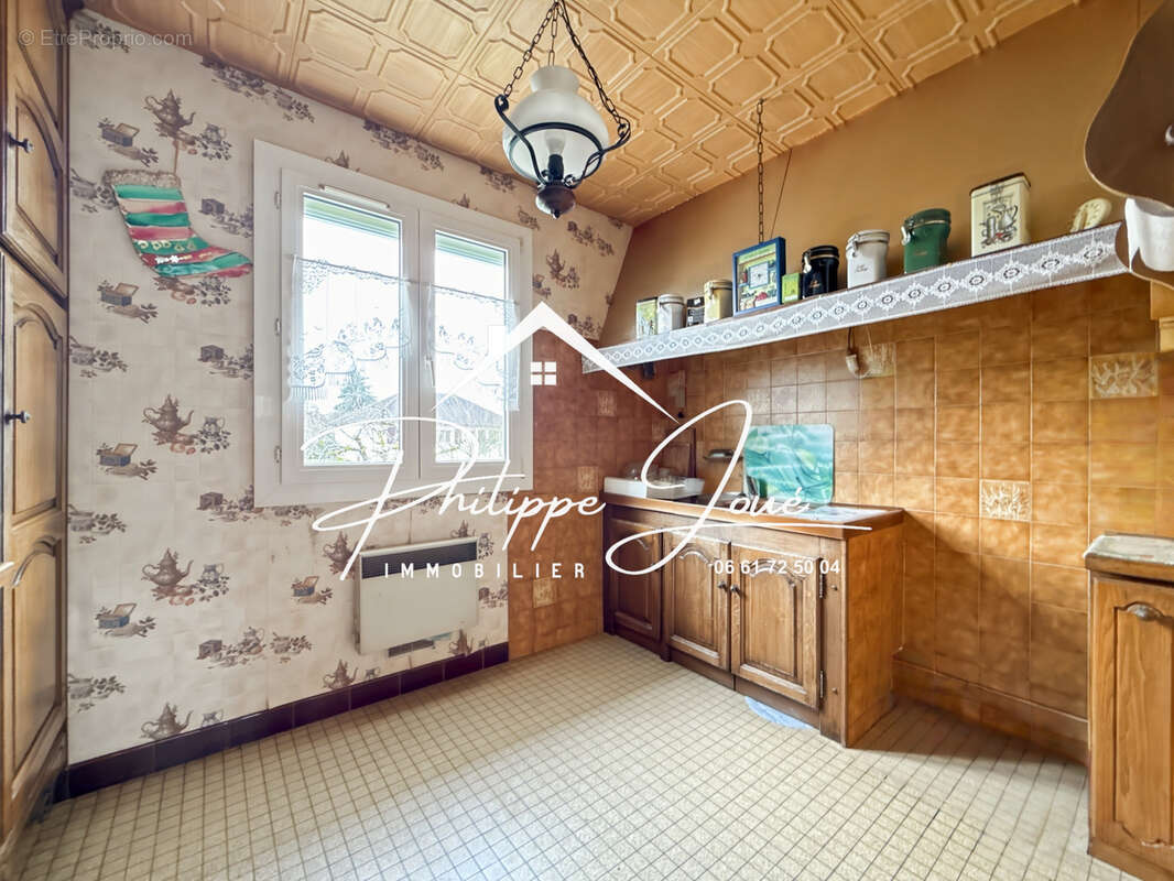 Maison 4 pièces de 81 m2 à Villeneuve l'Archevêque 89190 - photo 3