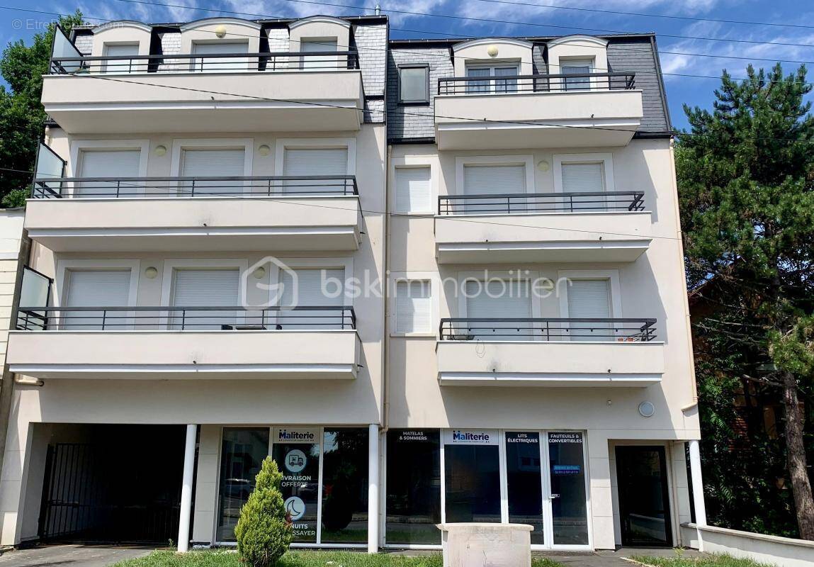 Appartement à SAINTE-GENEVIEVE-DES-BOIS