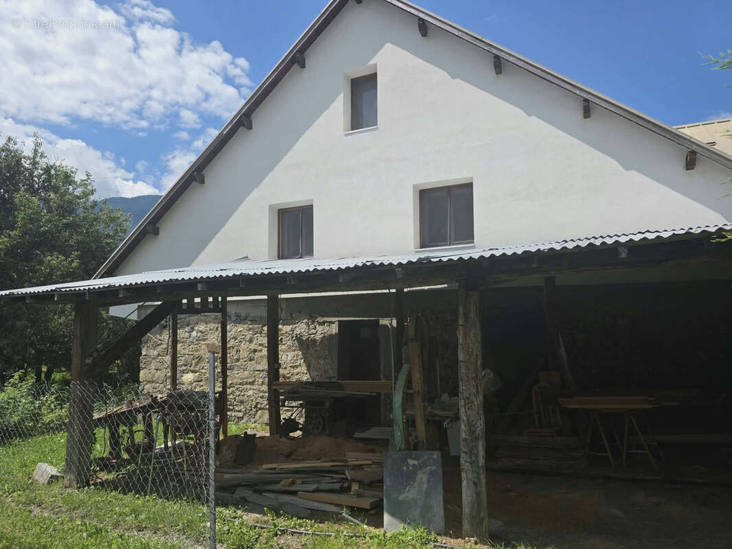 Maison à SAINT-SAUVEUR