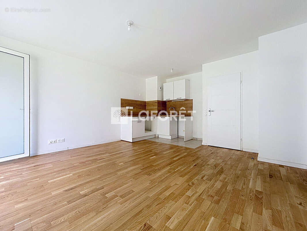 Appartement à VERNEUIL-SUR-SEINE