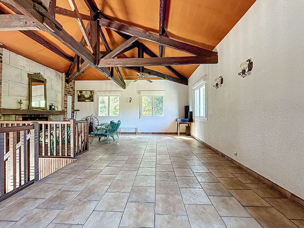 Maison à BLANQUEFORT