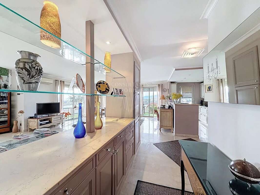 Appartement à LE CANNET