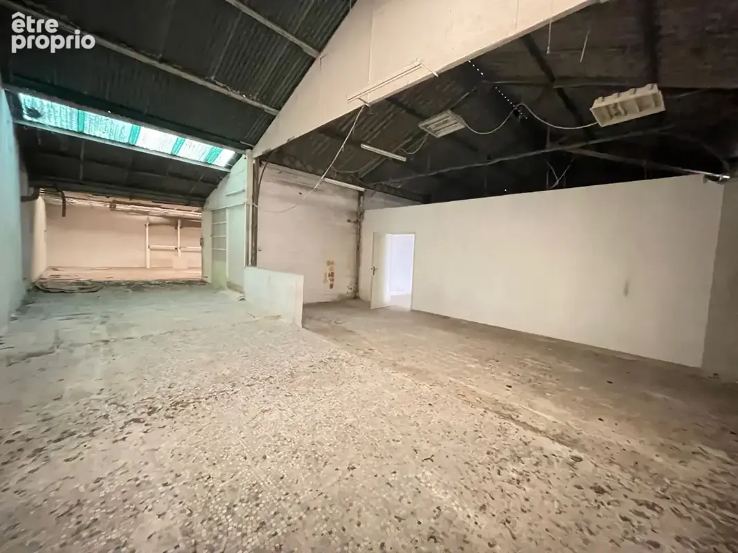 Atelier brut à réaménager - photo 7