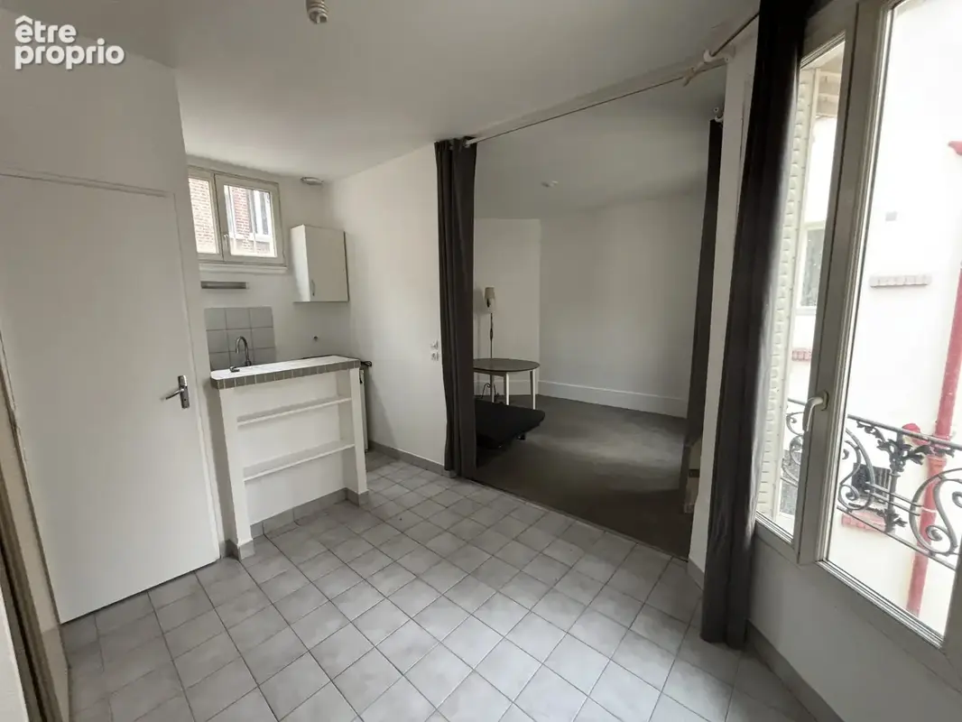 Appartement à COURBEVOIE