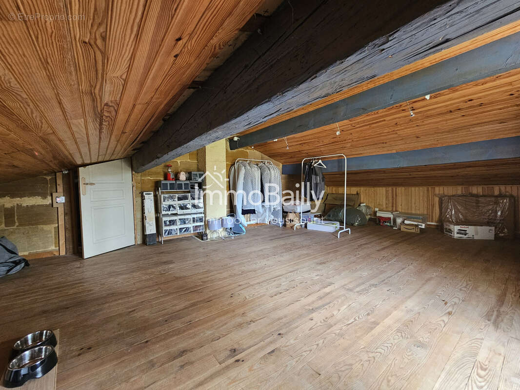 Maison en pierre rénovée - 3 chambres - Piscine chauffée - Garage 56 m2 - Léognan - photo 10