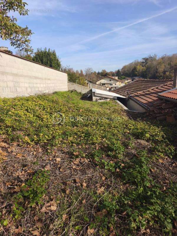 Maison à BEAUREPAIRE