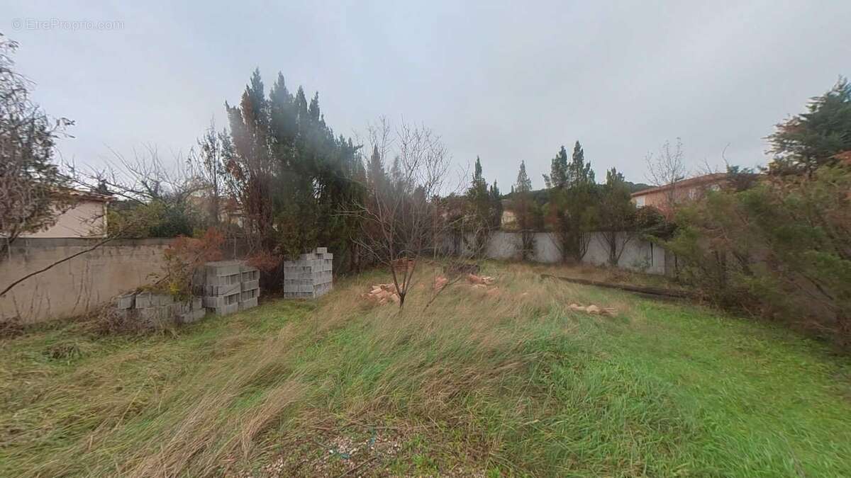 Grande maison de caractère avec grange à rénover près de Pezenas - photo 6