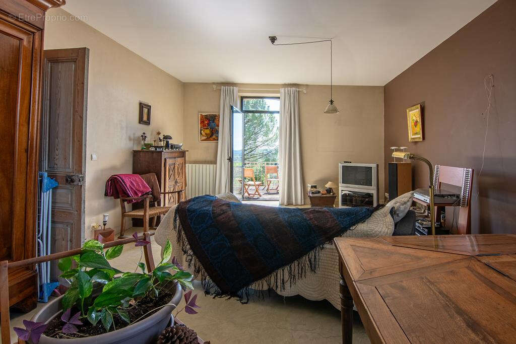 Maison à LEDIGNAN