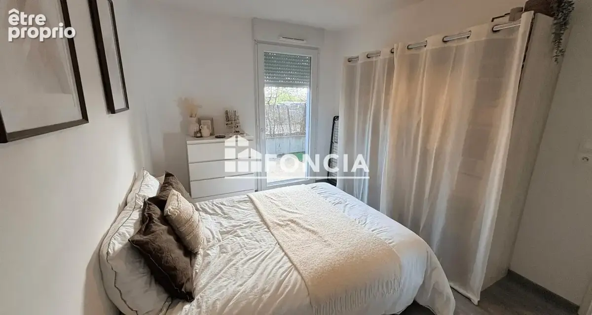 À vendre – angers quartier recent des hauts de saint aubin appartement t2 – terrasse – 2 chambres – parking - photo 7