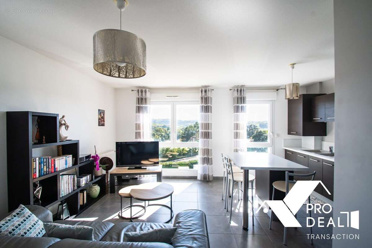 Appartement à SAINT-SYMPHORIEN-SUR-COISE