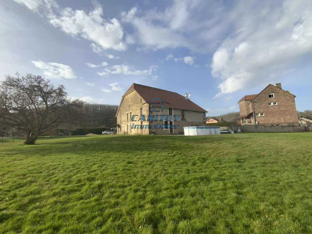 Belle ferme de 178 m2 située sur un terrain de 6110 m2 sur la commune de BELONCHAMP - photo 3