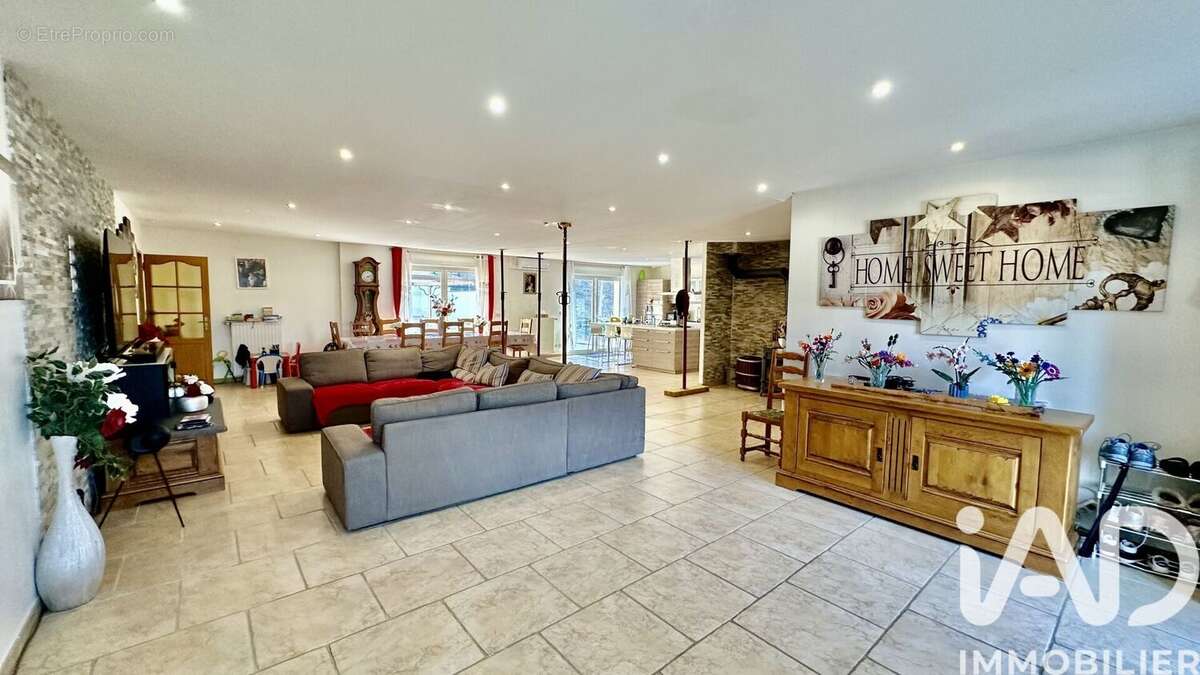 Photo 5 - Maison à LINAS