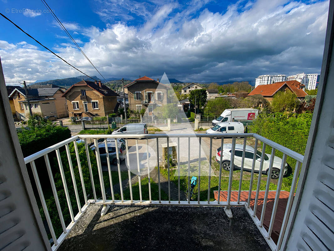 Appartement à BARBERAZ