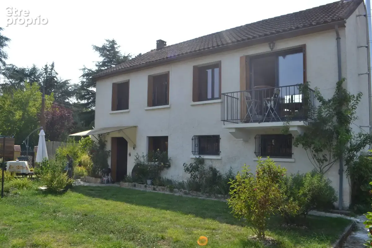 Maison de village à proximité immédiate des commerces - photo 16