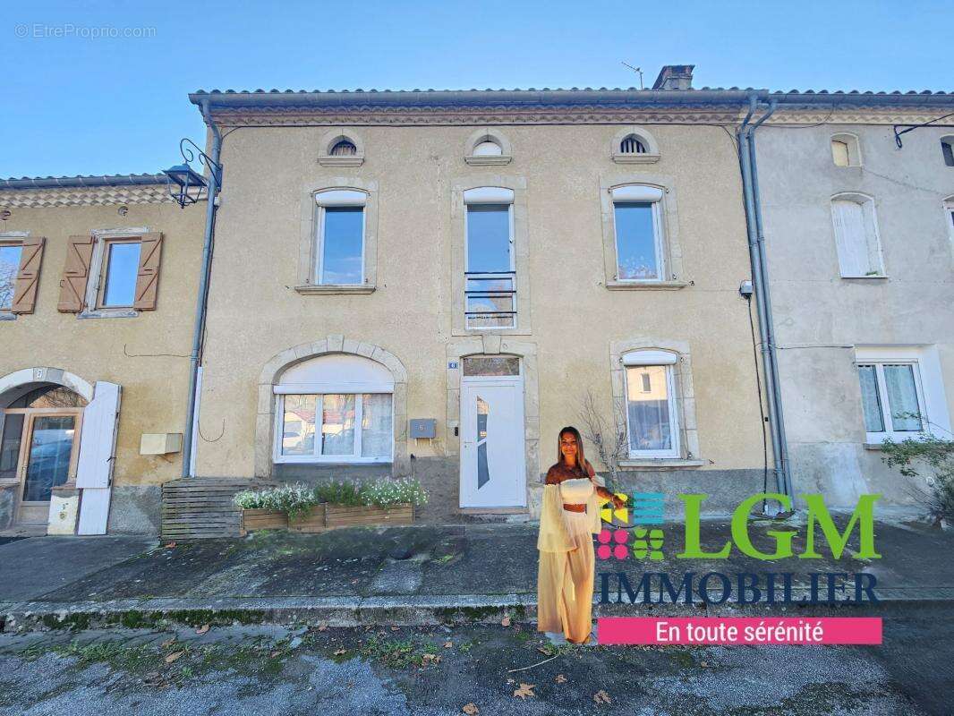 Maison à AURIAC-SUR-VENDINELLE