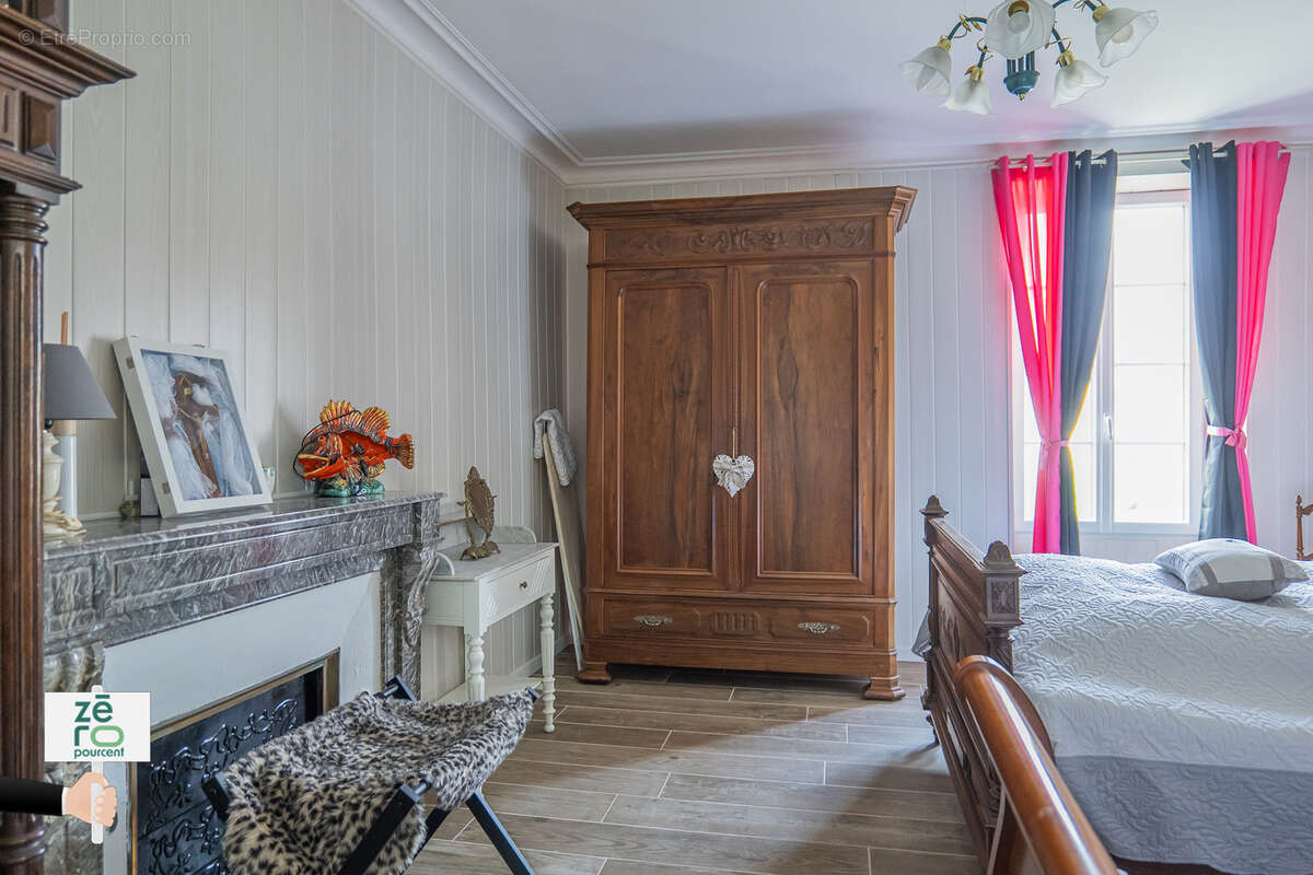 Maison à LES MAGNILS-REIGNIERS