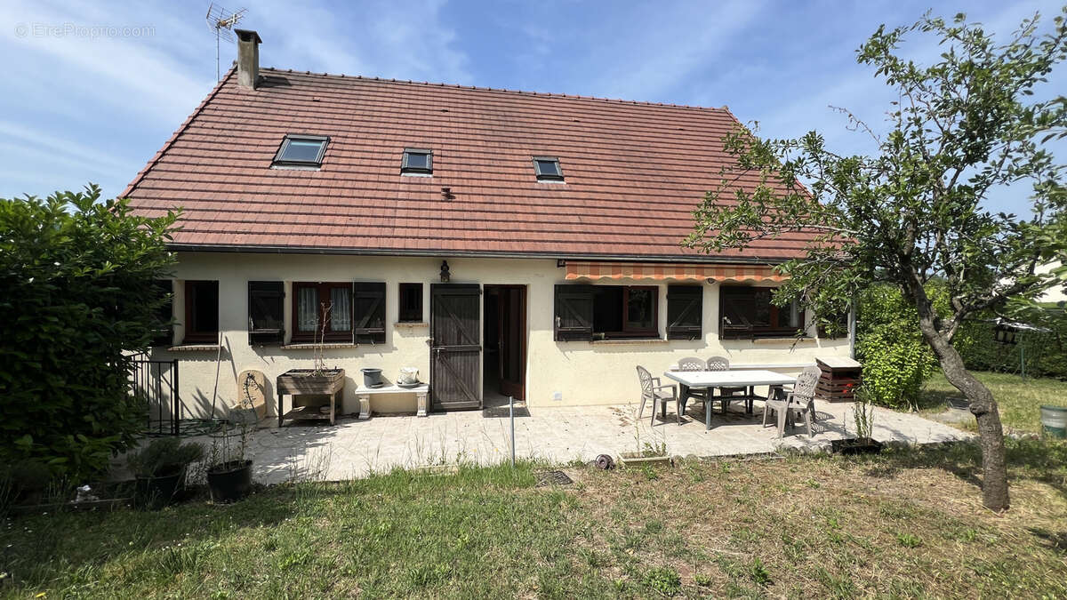 Maison à LA FERTE-ALAIS