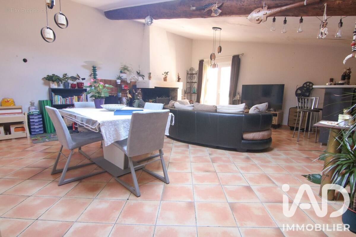 Photo 1 - Maison à LA ROQUEBRUSSANNE