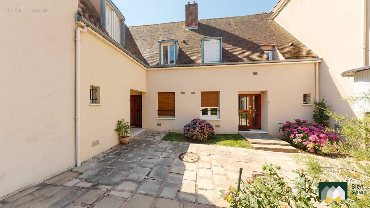 Maison à CHARTRES