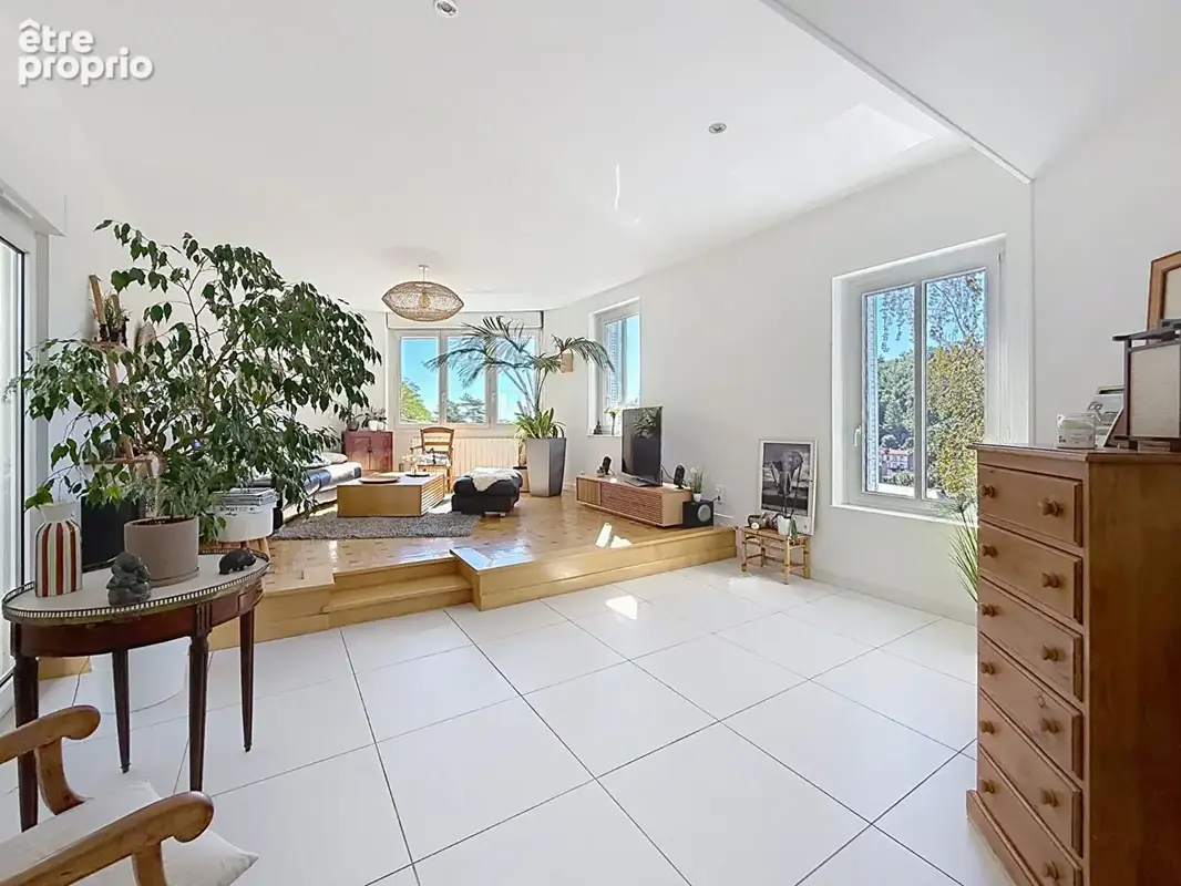 Grande maison avec terrasse et garage à royat - photo 4