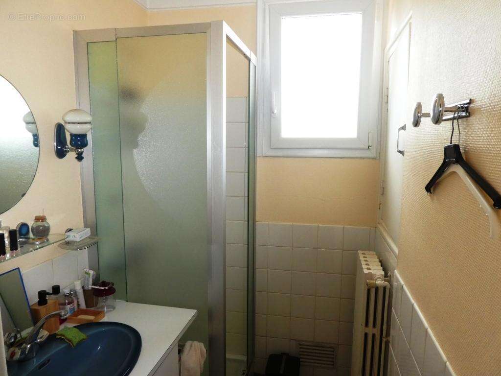 Maison 86 m² à Le Croisty  - photo 11