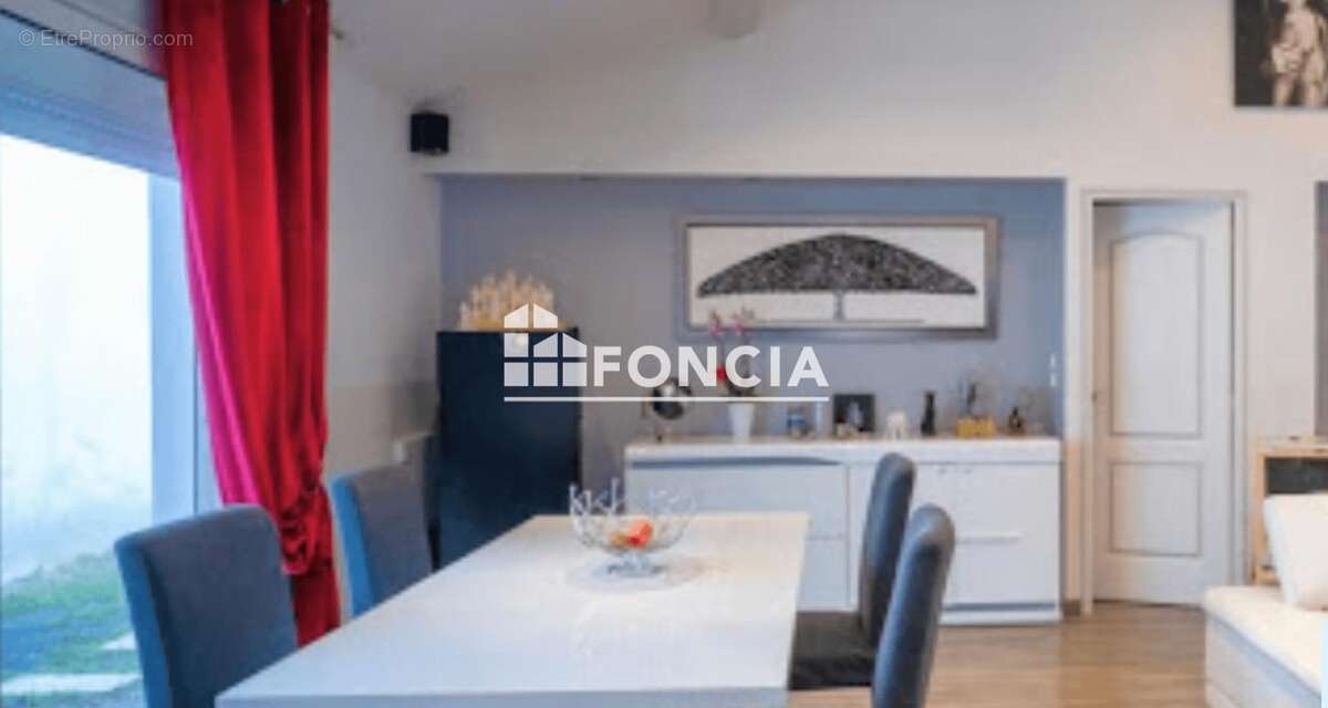Maison à SOLLIES-TOUCAS