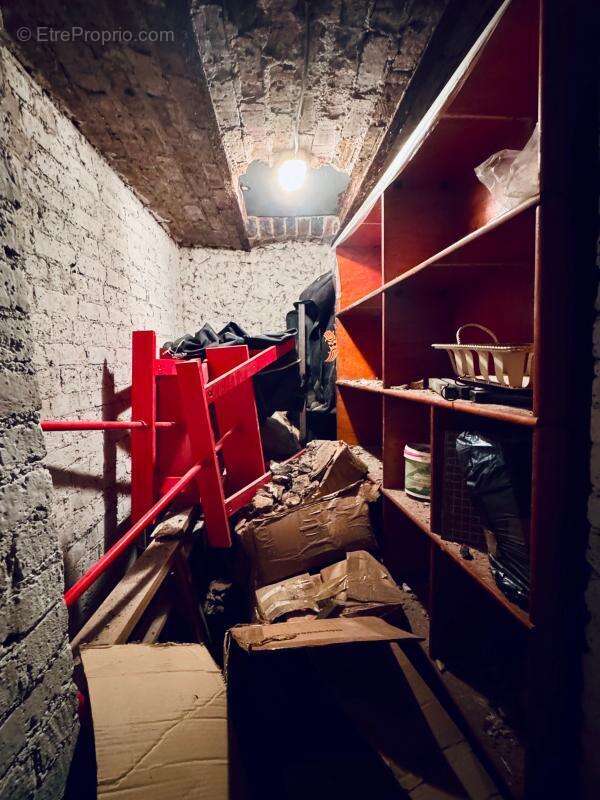 Commerce à PARIS-1E