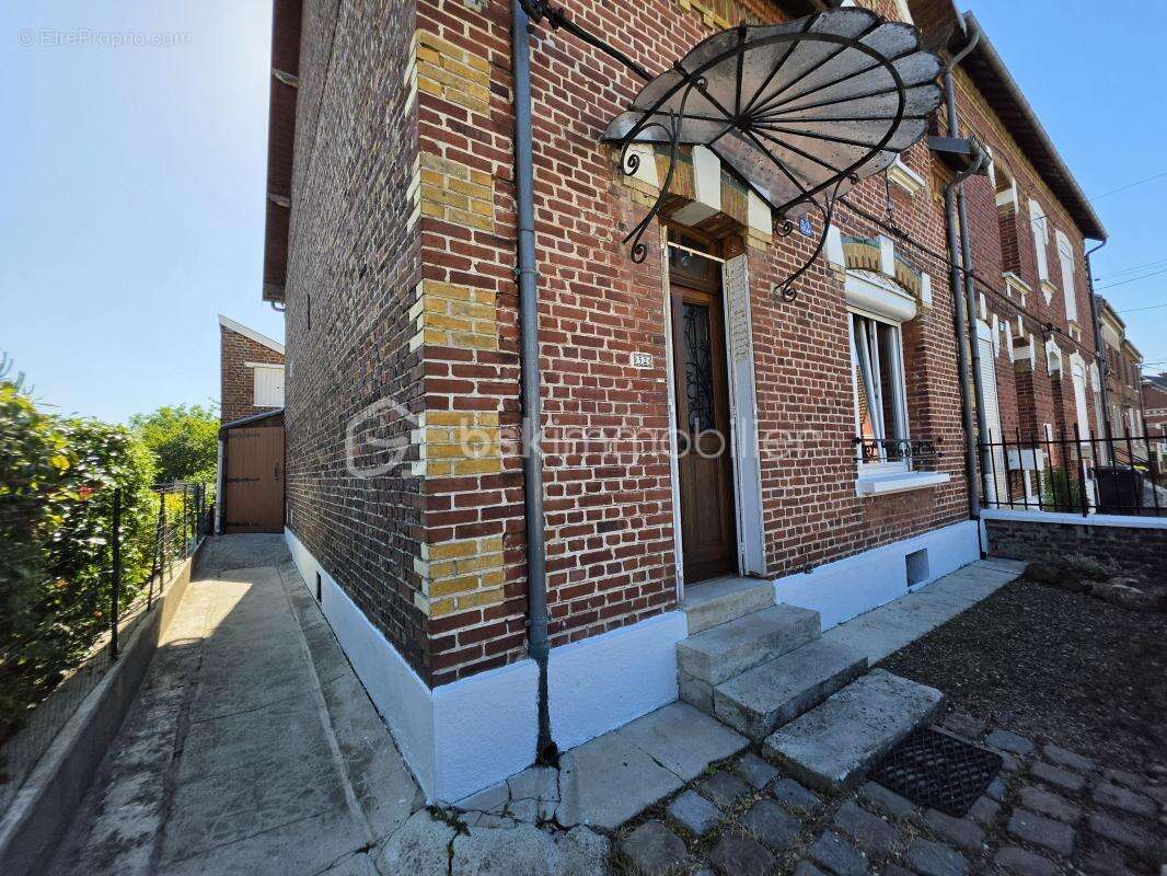 Maison à TERGNIER