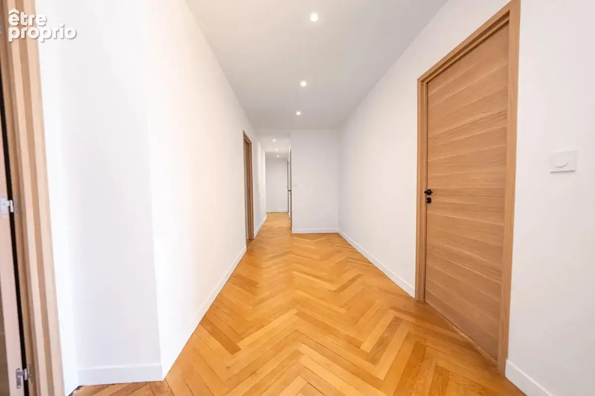 Appartement 141 m² à Lyon-3e  - photo 2