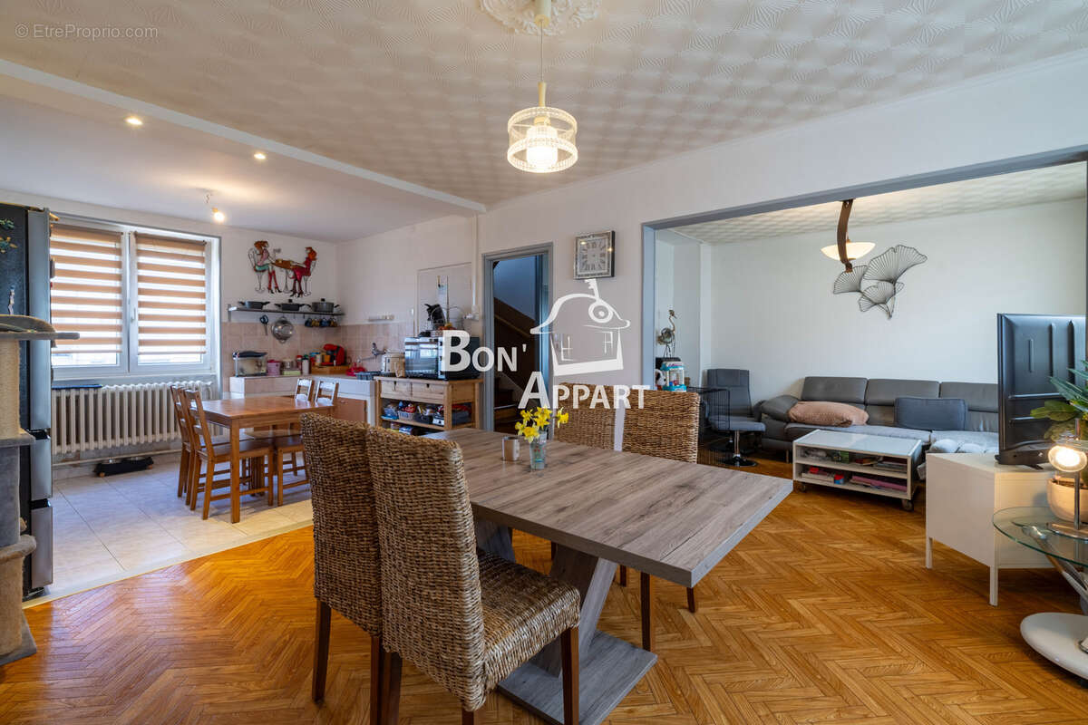 Maison au calme, située à HOMECOURT, 3 chambres, jardin et sous-sol complet - photo 2