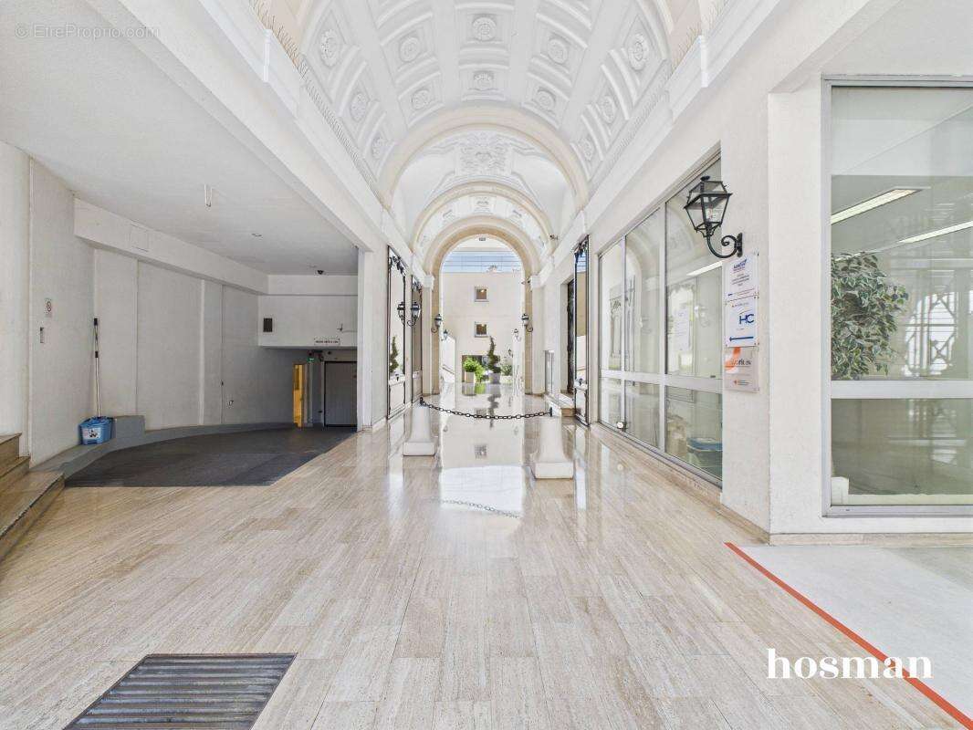 Appartement à PARIS-9E