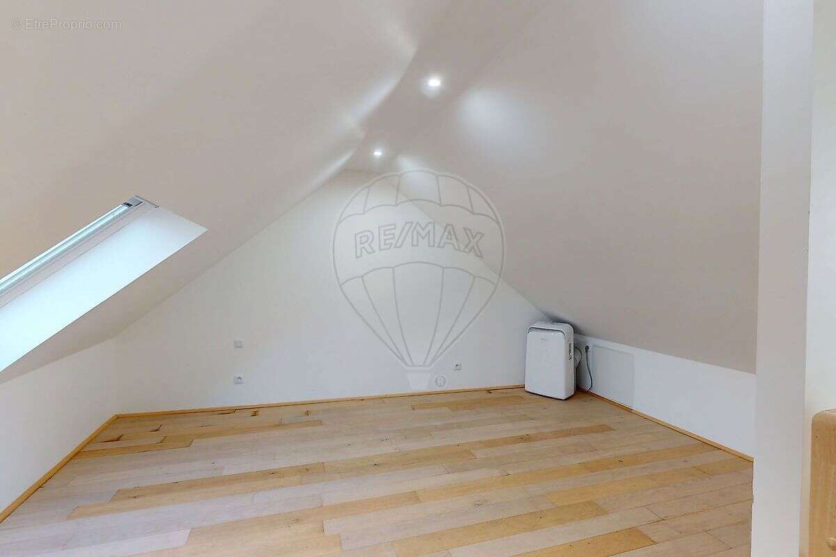 Appartement à SAINT-PRYVE-SAINT-MESMIN