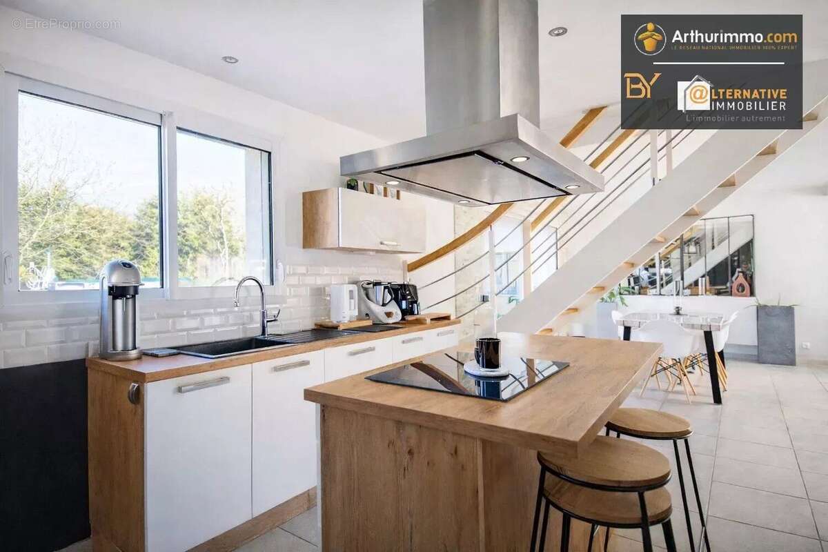 Maison à LA BOUEXIERE