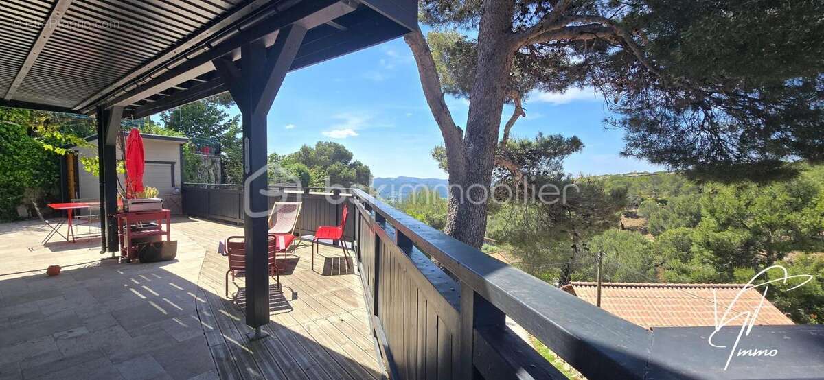 Maison à LE CASTELLET