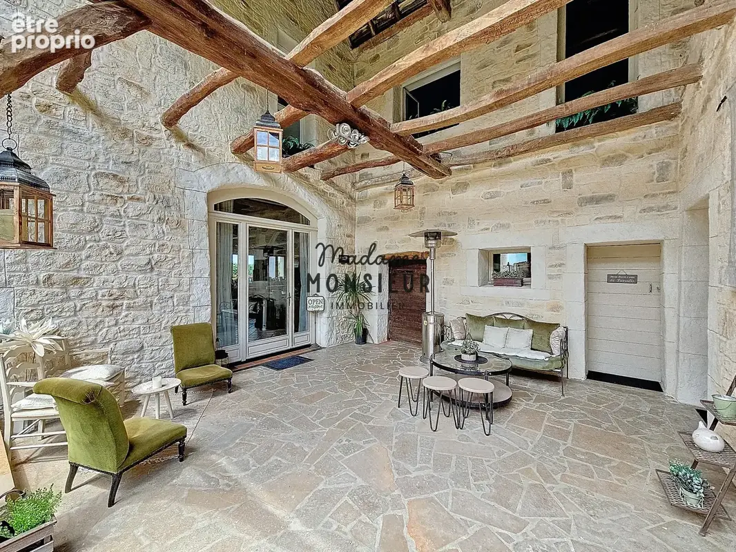Propriété 280m2 avec jardin paysagé - photo 3