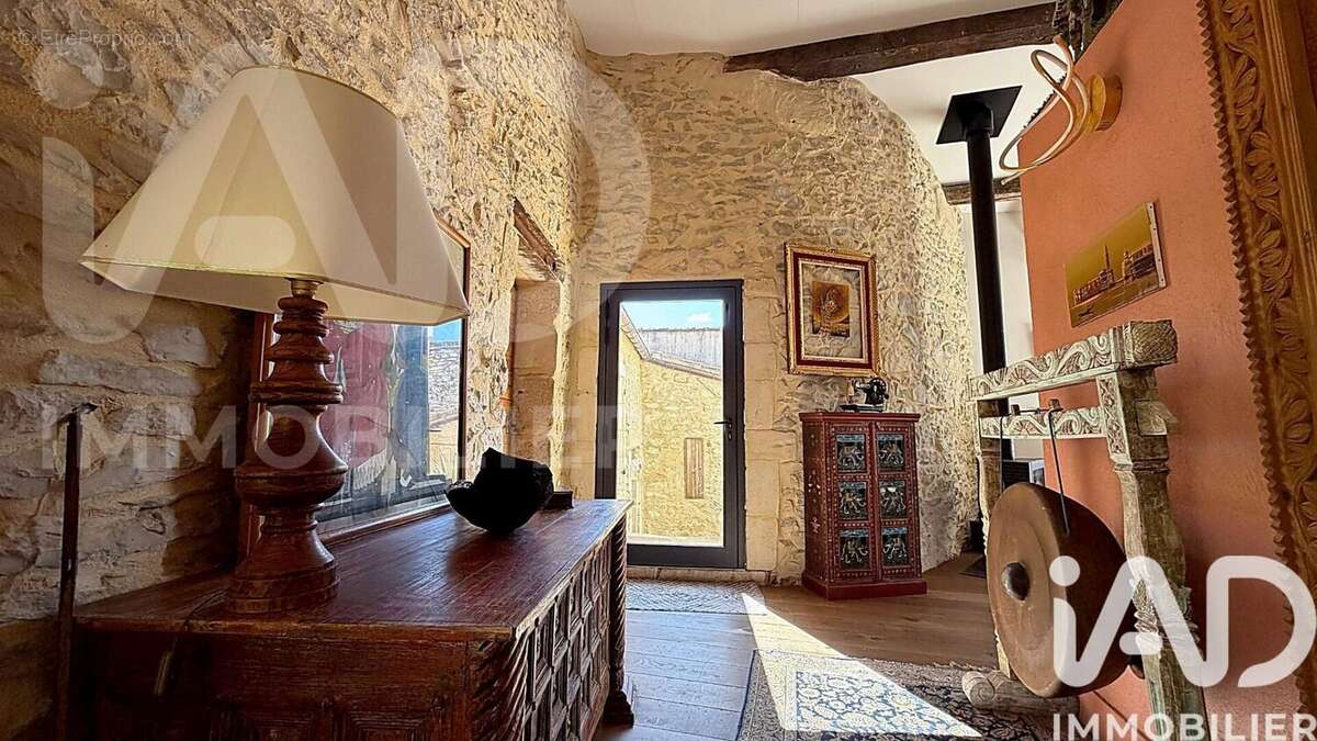 Photo 2 - Maison à NIMES